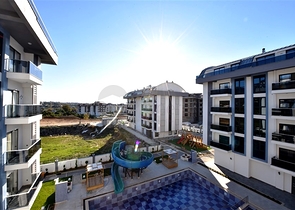 Gemütliche 1+1-Wohnung in einem Komplex mit einer vielfältigen Infrastruktur in der Region Oba