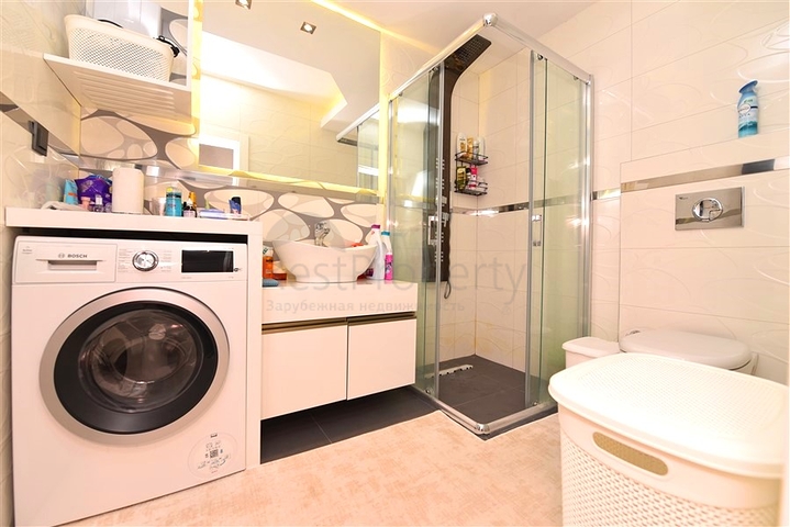 2+1 Penthouse mit herrlichem Blick im Stadtteil Kargicak