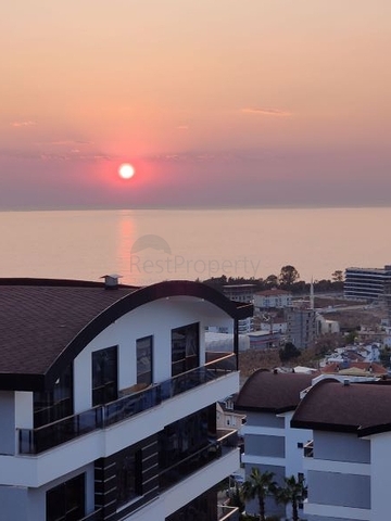 2+1 Penthouse mit herrlichem Blick im Stadtteil Kargicak