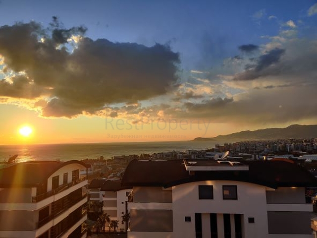 2+1 Penthouse mit herrlichem Blick im Stadtteil Kargicak