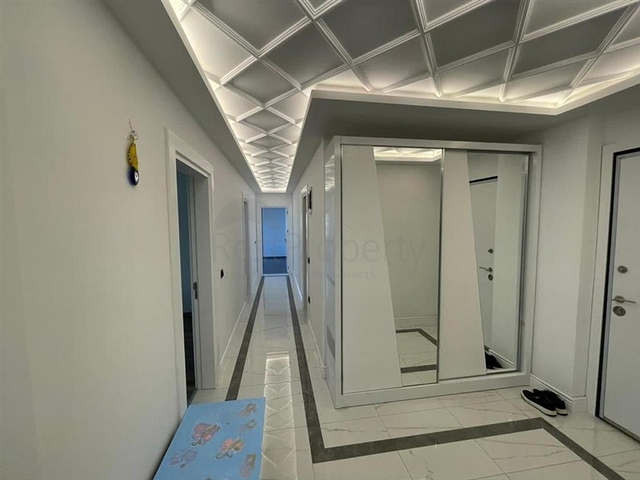 Schicke 3+1-Wohnung mit separater Küche im Zentrum von Alanya