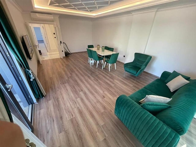 Schicke 3+1-Wohnung mit separater Küche im Zentrum von Alanya