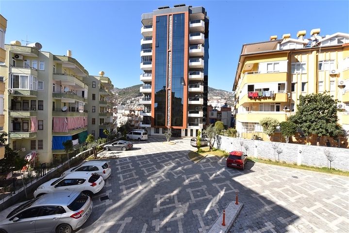 Schicke 3+1-Wohnung mit separater Küche im Zentrum von Alanya