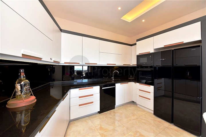 Wohnung zum Verkauf 2+1 im Zentrum von Alanya