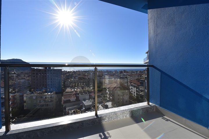 2+1 Penthouse mit Meerblick auf Cleopatra