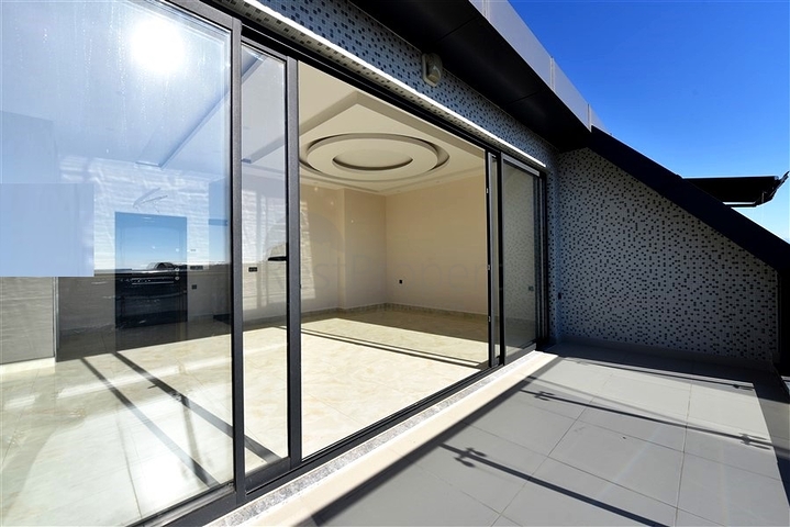 2+1 Penthouse mit Meerblick auf Cleopatra