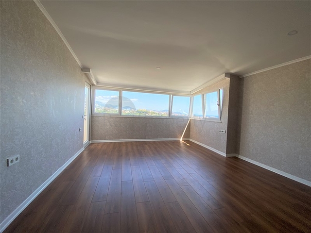 Penthouse mit Panoramablick auf das Meer in der Gegend von Tosmur