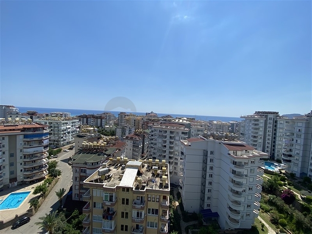 Penthouse mit Panoramablick auf das Meer in der Gegend von Tosmur