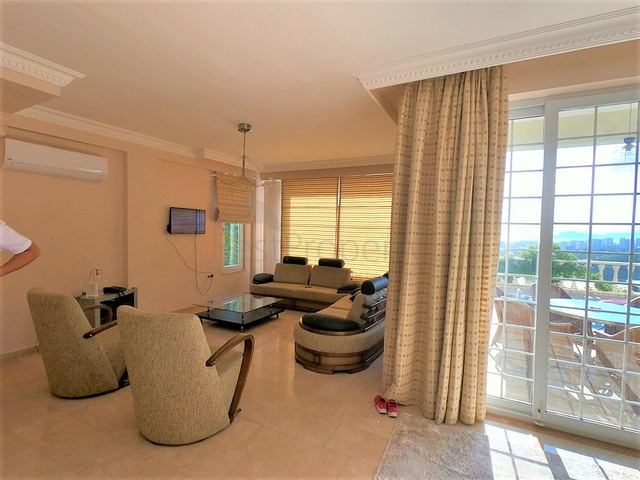 Villa zum Verkauf in Kargicak