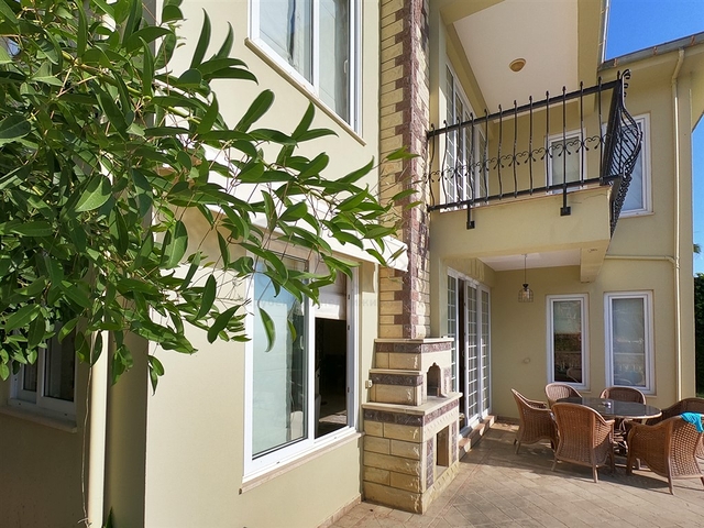 Villa zum Verkauf in Kargicak