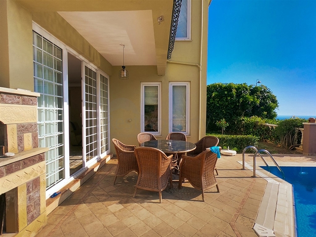 Villa zum Verkauf in Kargicak