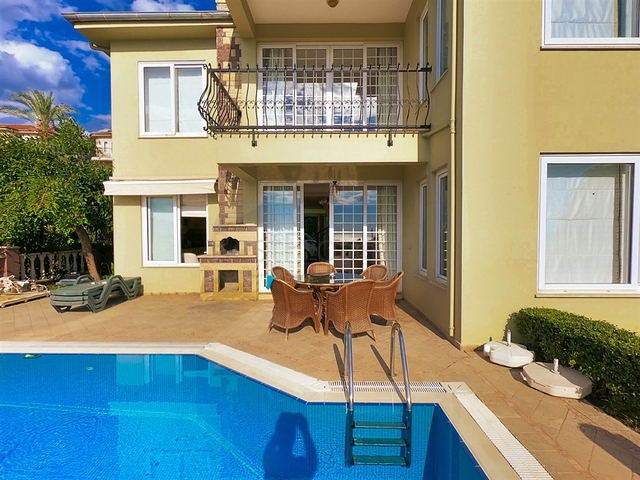 Villa zum Verkauf in Kargicak