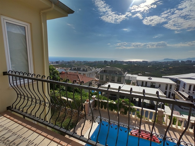 Villa zum Verkauf in Kargicak