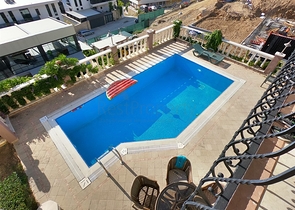 Villa zum Verkauf in Kargicak