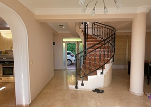 Villa zum Verkauf in Kargicak