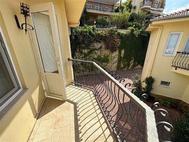 4+1 Villa in der exklusiven Gegend von Kargicak  4+1 Villa in der exklusiven Gegend von Kargicak