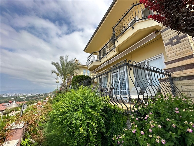 4+1 Villa in der exklusiven Gegend von Kargicak  4+1 Villa in der exklusiven Gegend von Kargicak