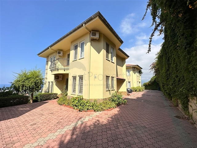 4+1 Villa in der exklusiven Gegend von Kargicak  4+1 Villa in der exklusiven Gegend von Kargicak