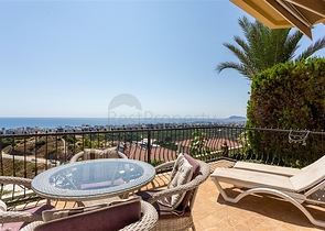 4+1 Villa in der exklusiven Gegend von Kargicak  4+1 Villa in der exklusiven Gegend von Kargicak