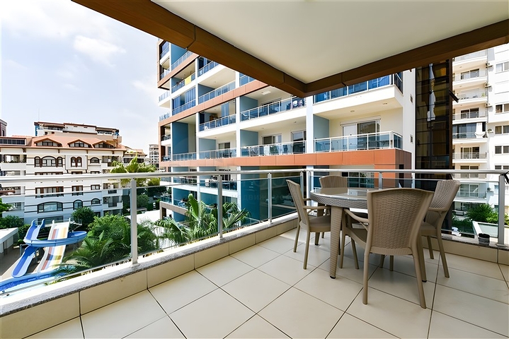 Geräumige 1+1 Wohnung in der Gegend von Dschikkilli