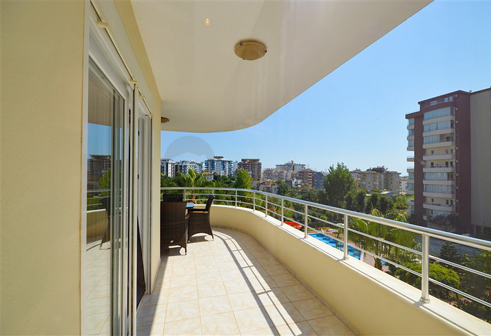 Geräumige 3+1-Wohnung im Stadtteil Tosmur