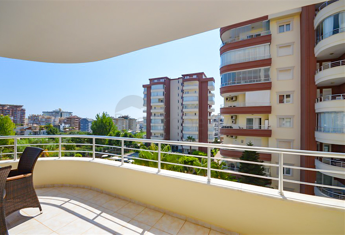 Geräumige 3+1-Wohnung im Stadtteil Tosmur