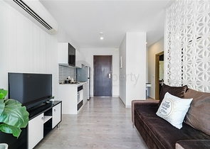 Wohnanlage 200 Meter vom Strand von Nayang entfernt