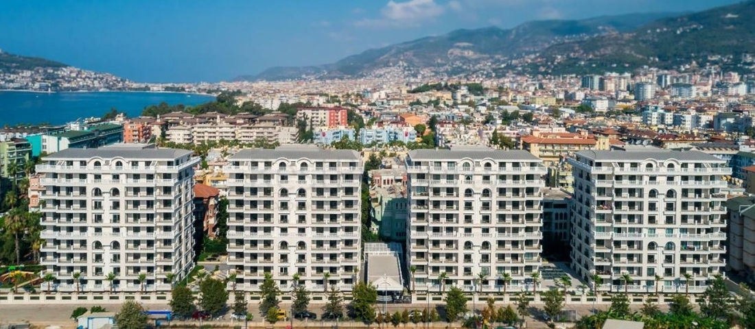 Dreizimmerwohnung mit Euro-Renovierung, Meerblick und überdachtem Parkplatz