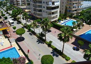 Geräumige 2+1-Wohnung im beliebten Stadtteil Mahmutlar