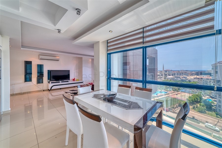 Geräumige 2+1-Wohnung in der Nähe des Einkaufszentrums Alanium