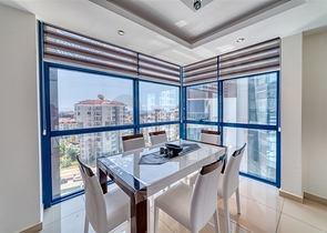 Geräumige 2+1-Wohnung in der Nähe des Einkaufszentrums Alanium