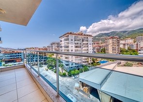 Geräumige 2+1-Wohnung in der Nähe des Einkaufszentrums Alanium