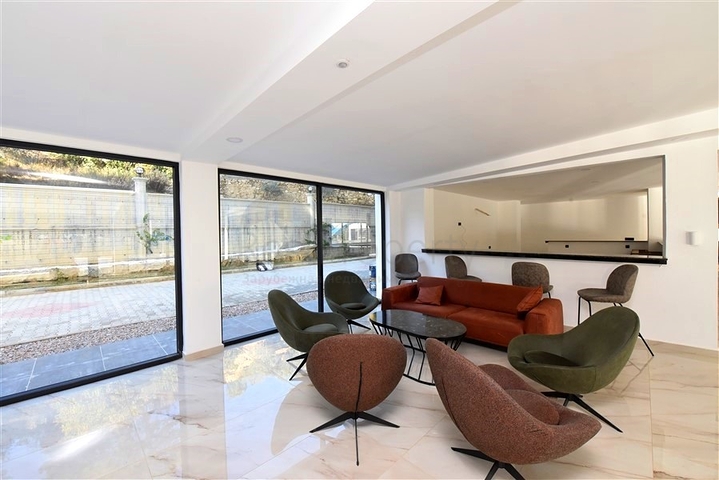 Neue 1+1 Wohnung umgeben von Pinienwäldern in einem Komplex mit reicher Infrastruktur Neue 1+1 Wohnung umgeben von Pinienwäldern in einem Komplex mit reicher Infrastruktur