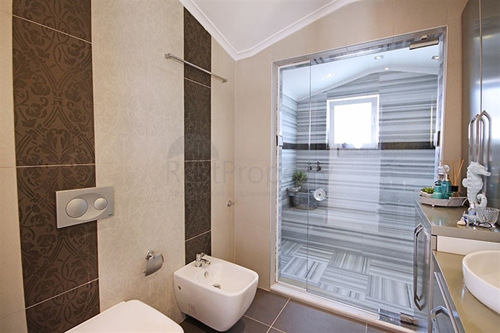 4+1 Penthouse mit Designerreparatur und herrlichem Meerblick