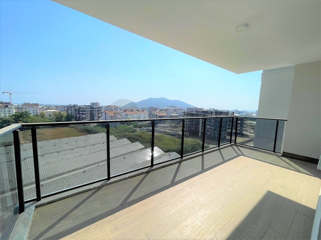 2+1 Wohnung in der sich entwickelnden Stadt Gazipasa