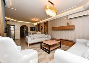 Geräumige Wohnung am Meer mit 2+1 Grundriss im zentralen Bereich von Oba