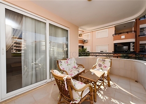 Geräumige Wohnung am Meer mit 2+1 Grundriss im zentralen Bereich von Oba