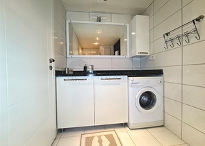 Geräumige Wohnung 2+1 in einem offenen Wohngebiet