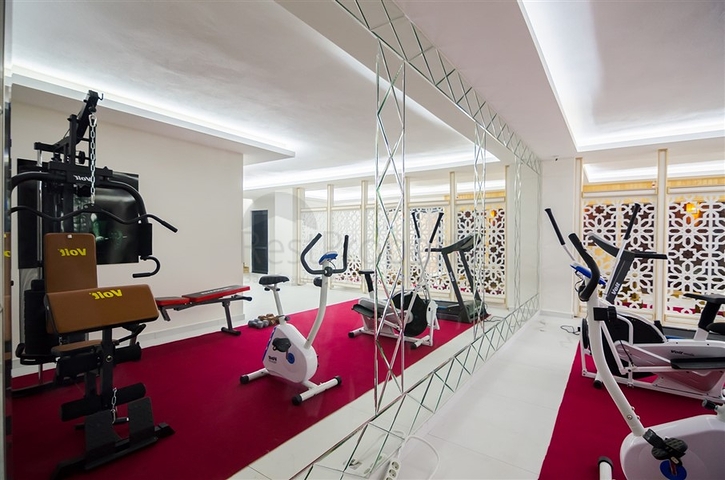 Geräumiges Penthouse im Stadtteil Mahmutlar, 400 Meter vom Meer entfernt