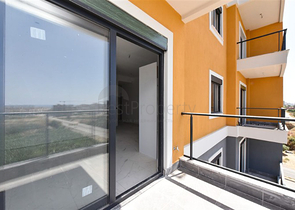 1+1 Wohnung in einem neuen Haus im Stadtteil Mahmutlar