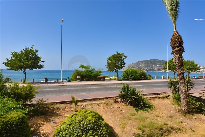 Geräumige 3+1 Wohnung im Zentrum von Alanya