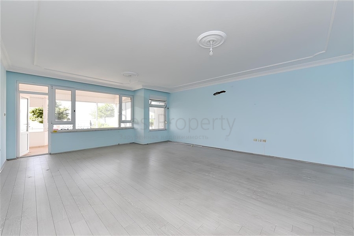 Geräumige 3+1 Wohnung im Zentrum von Alanya