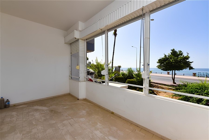 Geräumige 3+1 Wohnung im Zentrum von Alanya