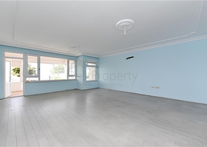 Geräumige 3+1 Wohnung im Zentrum von Alanya