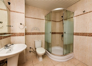 Geräumige 3+1 Wohnung im Zentrum von Alanya