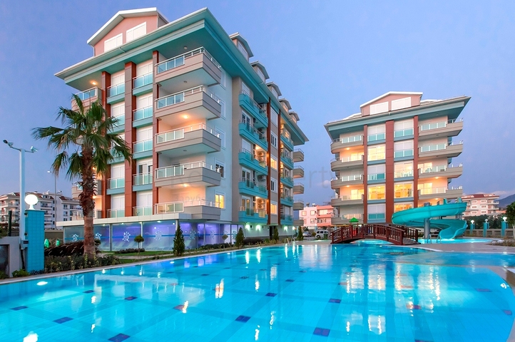 Wohnung mit 2+1 Grundriss im Stadtteil Kestel, nur 50 m vom Meer entfernt