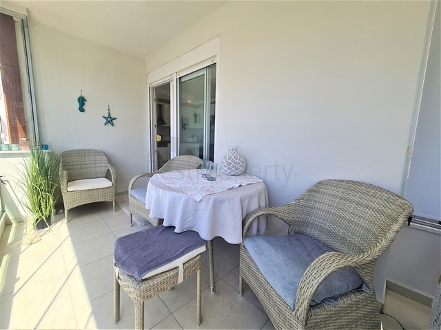 Wohnung mit 2+1 Grundriss im Stadtteil Kestel, nur 50 m vom Meer entfernt