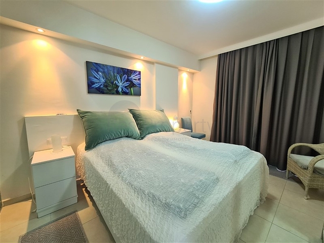 Wohnung mit 2+1 Grundriss im Stadtteil Kestel, nur 50 m vom Meer entfernt