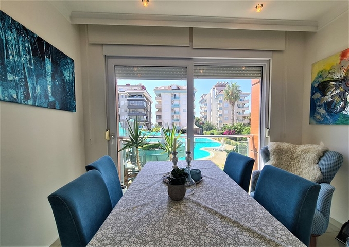 Wohnung mit 2+1 Grundriss im Stadtteil Kestel, nur 50 m vom Meer entfernt