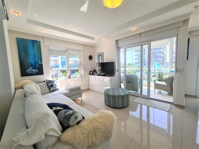 Wohnung mit 2+1 Grundriss im Stadtteil Kestel, nur 50 m vom Meer entfernt